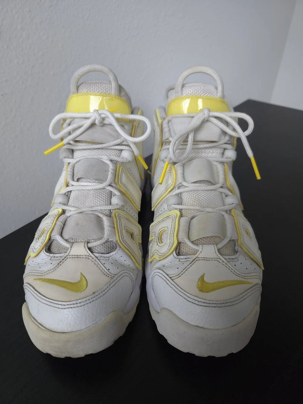 Nike Retro 'Air More Uptempo' Women's Sneakers Light Citron DM3035 Size 9